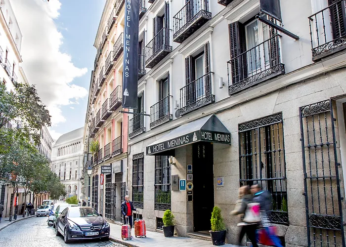 Encuentra los hoteles más cercanos al Palacio Real de Madrid