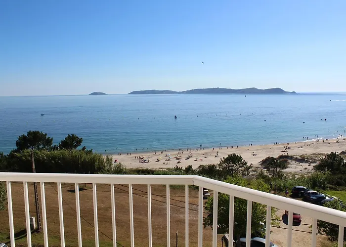 Descubre los Mejores Hoteles en la Playa de la Lanzada en Pontevedra